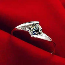 Load image into Gallery viewer, 2.0ct Round Cut Zirconia 18K White Gold Diamond Solitaire