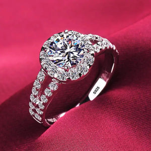 2.0ct Round Cut Zirconia 18K White Gold Diamond Solitaire