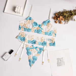 3-Piece Butterfly Bow Lace Embroidery Underwear Set - white