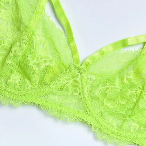3-Piece Lace Hollow Out Seamless Garter Lingerie Set - Bra