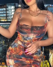 Load image into Gallery viewer, Colorblock Ruffles Ruched Bodycon Dress