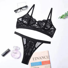 Load image into Gallery viewer, Ruffle Lace Wireless Bra &amp; Panty Lingerie Set