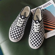 Load image into Gallery viewer, Checkerboard Pattern Deck Plaid Slip-on Shoes - Black White