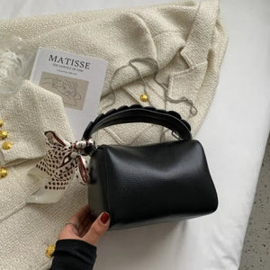 Crossbody Shoulder Bags with Short Wide Handle - black - Bag