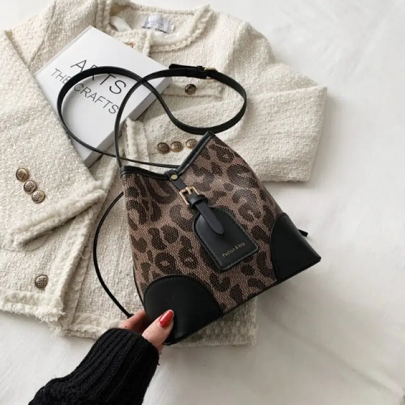 Fashion Leopard Bucket Handbag - black - Bag