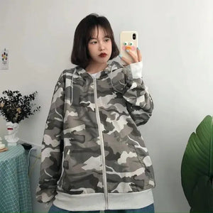 Gothic Teddy Graphic Hoodie - 4 / XL