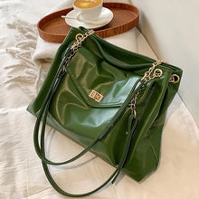 Load image into Gallery viewer, large PU Leather Crossbody Chain Shoulder Handbag