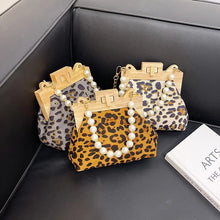 Load image into Gallery viewer, Leopard PU Leather Beading Shoulder Shell Clutch