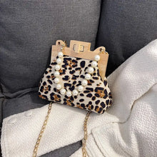 Load image into Gallery viewer, Leopard PU Leather Beading Shoulder Shell Clutch - white