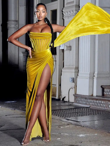 Off-the-shoulder Velvet Vintage Evening Dress
