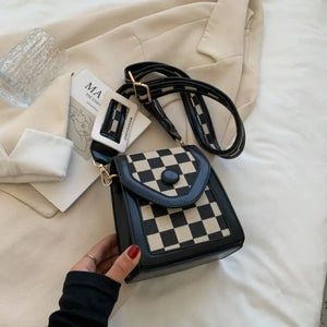 Plaid Shape Shoulder Bag With Short Handle - black