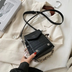 Rivets PU Leather Crossbody Bag - black / Mini(Max