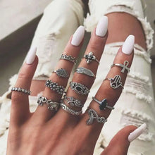 Load image into Gallery viewer, Snake Adjustable Bague Ring Set - 24