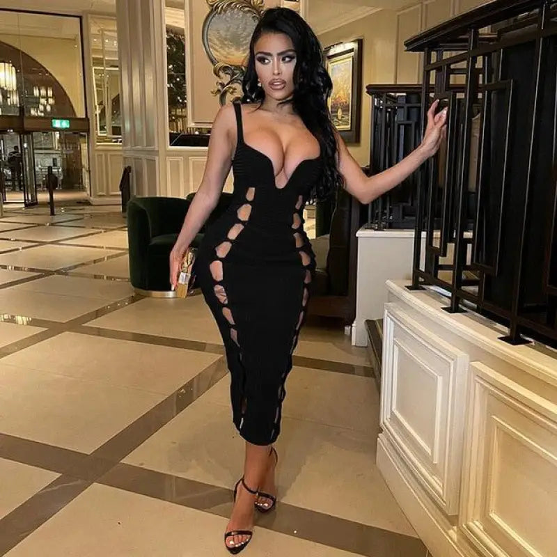 V-Neck Hollow Out Bandage Dress - XXL / Black