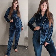 Load image into Gallery viewer, Velvet Warm Long Sleeve Thick Sleepwear Set