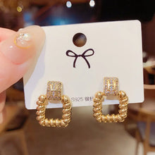 Load image into Gallery viewer, Vintage Dangle Drop Earrings - EDZ-211