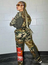 Load image into Gallery viewer, Y2K Camouflage Patchwork Cargo Pants