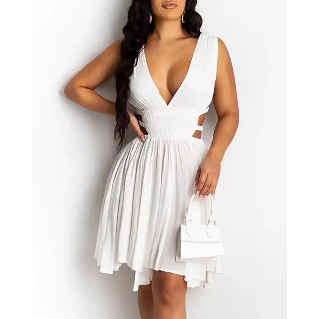 Deep V-Neck Plunge Cutout Ruched Backless Dress - White / M
