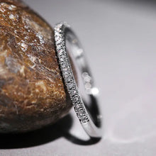 Load image into Gallery viewer, Minimalist Brilliant Cubic Zircon High Quality Ring