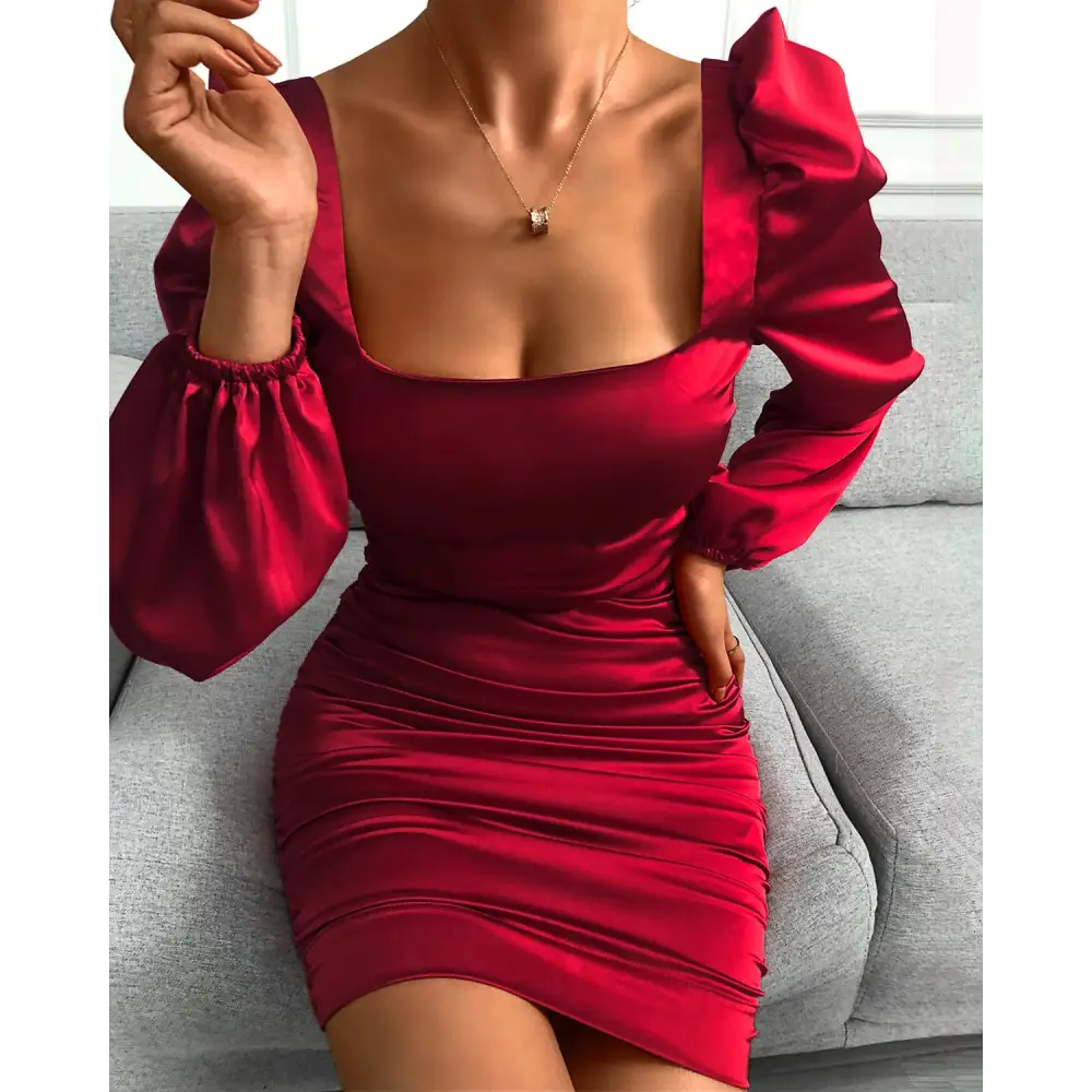 Puffed Sleeve Ruched Backless Bodycon Dress - Red / S