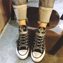 Load image into Gallery viewer, Rivet Distressed Retro Shoes