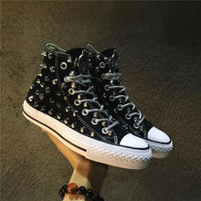 Load image into Gallery viewer, Rivet Distressed Retro Shoes