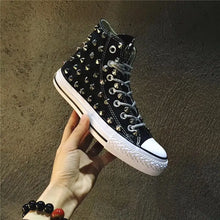Load image into Gallery viewer, Rivet Distressed Retro Shoes
