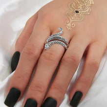 Load image into Gallery viewer, Snake Vintage Bague Ring Sets - 15