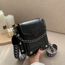 Load image into Gallery viewer, Studded Korean Style Retro Heart-Shaped Lock Handbag - black