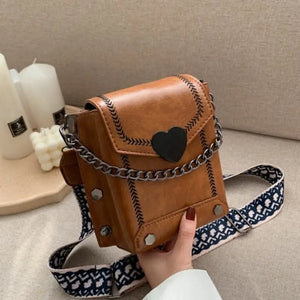 Studded Korean Style Retro Heart-Shaped Lock Handbag