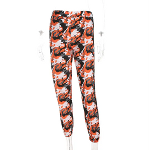 Women’s Spring Orange Camouflage Pants - M - pants
